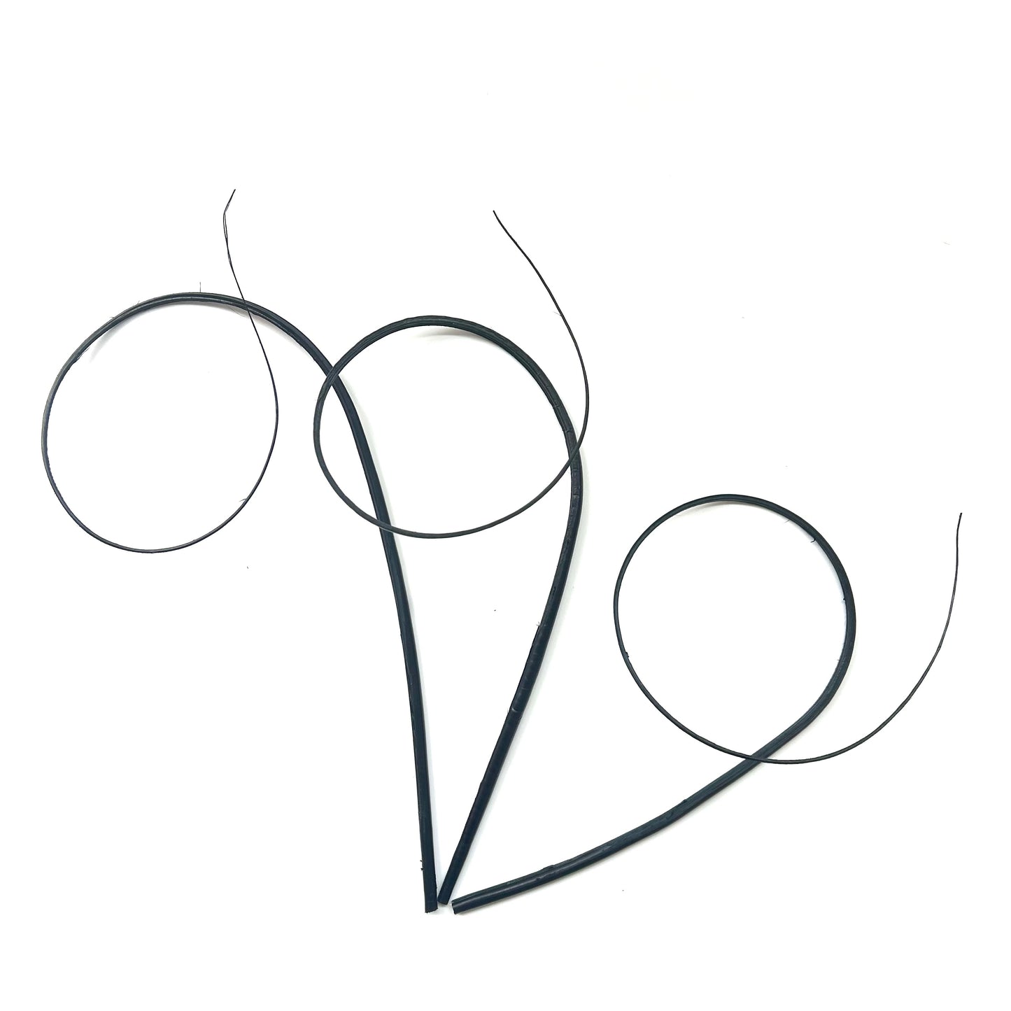 Loop Curved Ostrich Feather Quill
