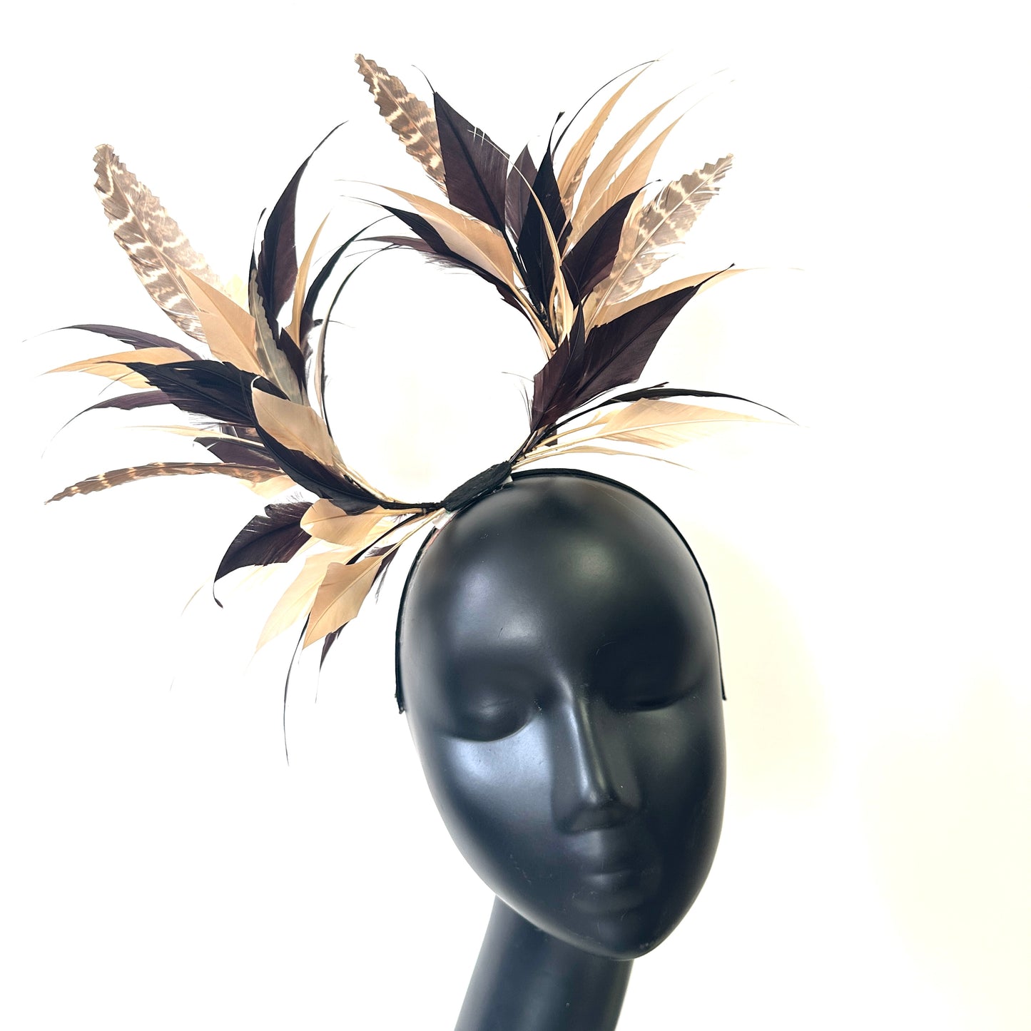 Two End Goose Feather & Natural Colour Feather Mount