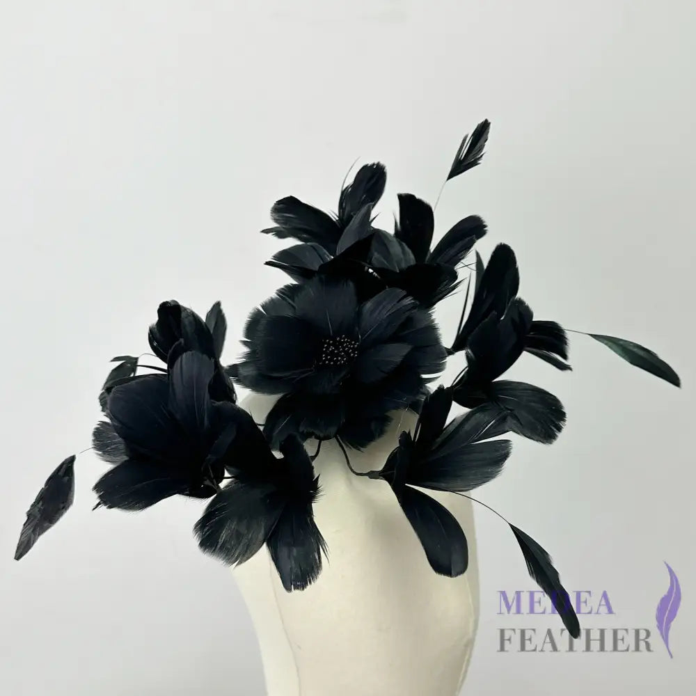 FM046 Surrounded Feather Flowers Set #03 black