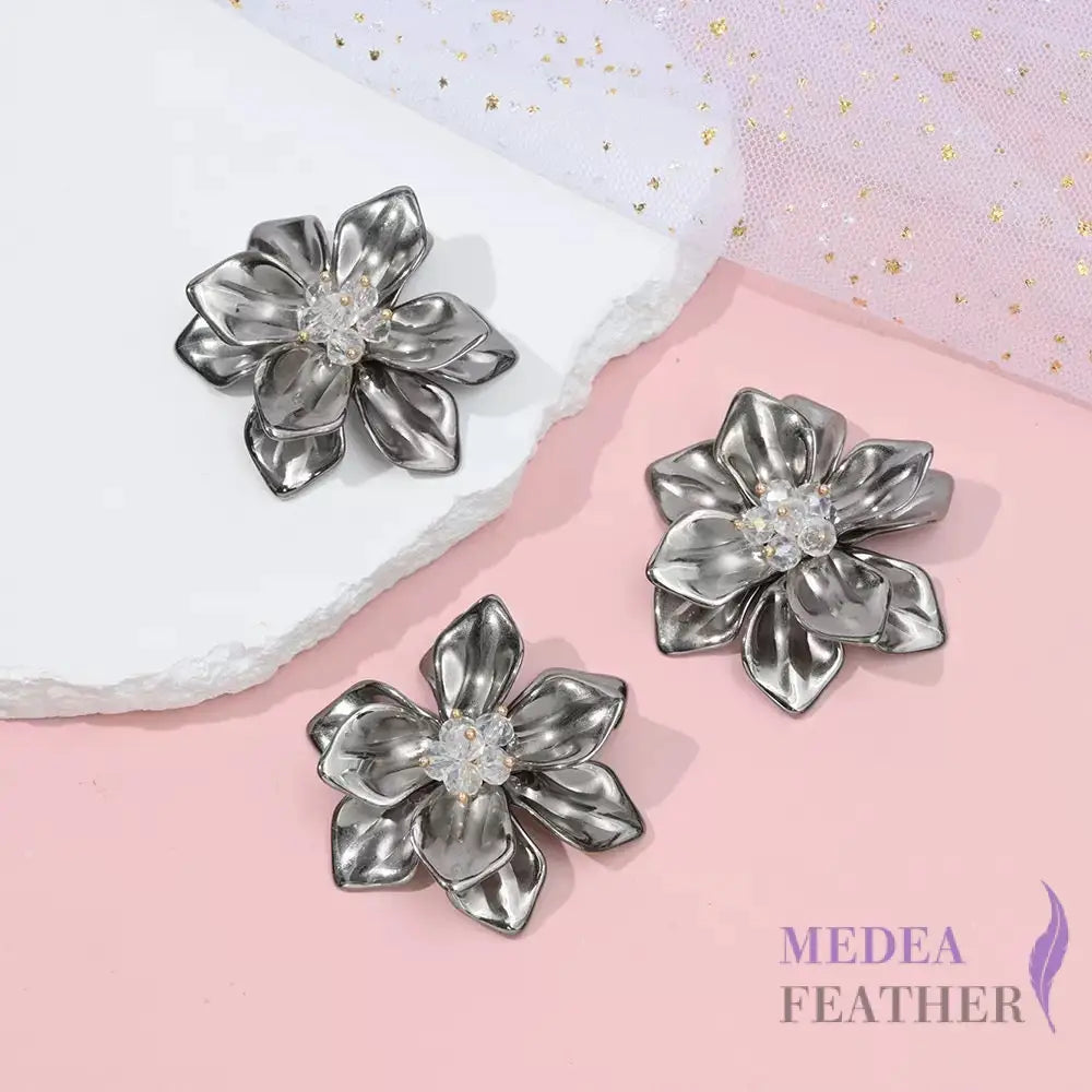 Gold & Silver Acrylic Bead Flower BF14 Silver