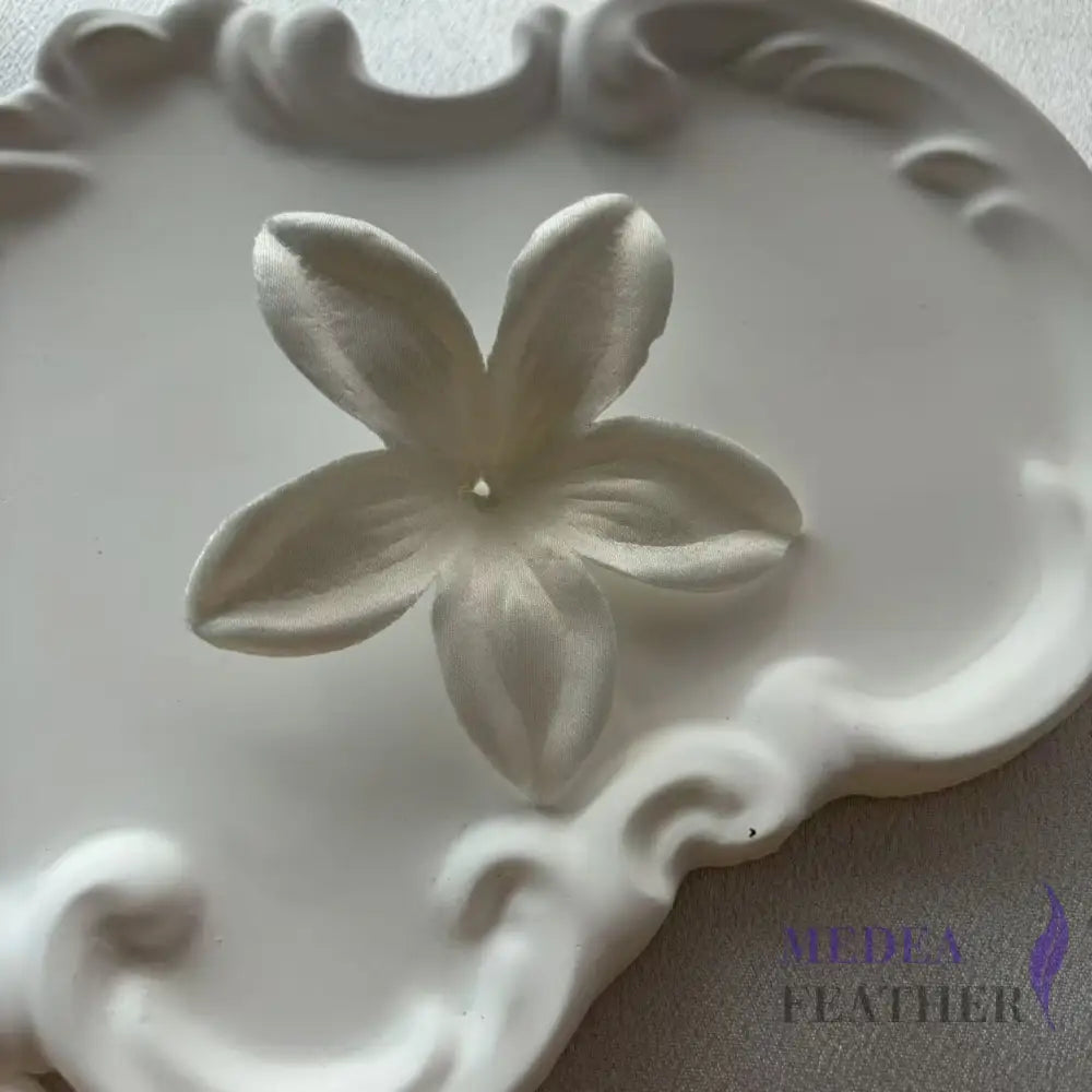 Satin Flower Petals-Pack of 10 PETAL03 - 7.5cm 5 petals