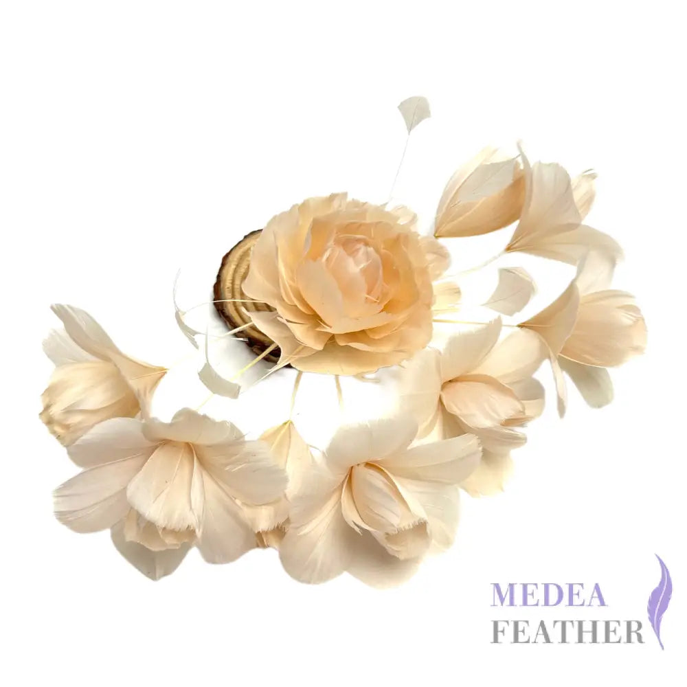 ’Valentines Roses’/ Classic Goose Feather Flower Mount #04 cream