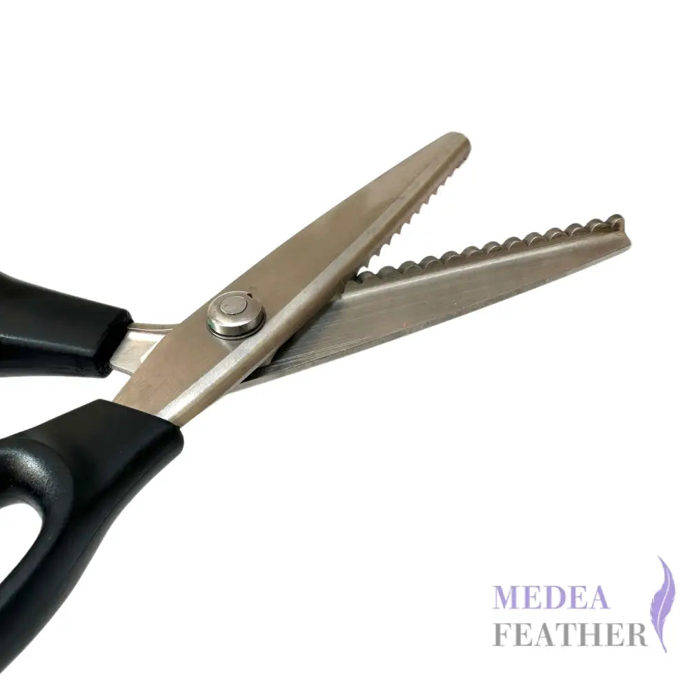 Zigzag Serrated and Scalloped Scissors for Feather/Fabric Cutting Scallop / 2mm