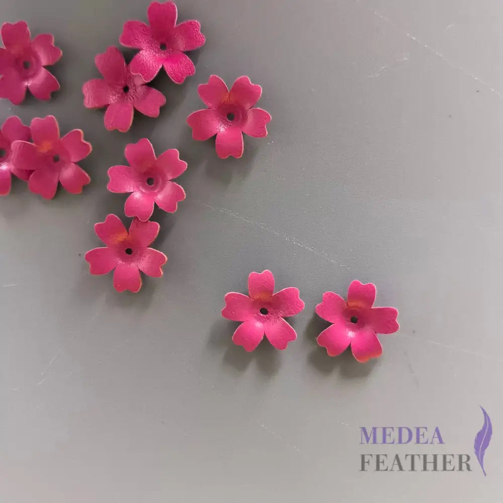 1.6cm Leather flowers-Pack of 2