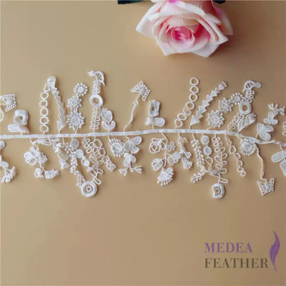 13cm Wide Flower Lace Trim - Ivory