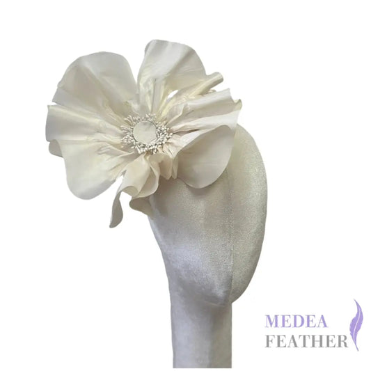 28cm Wide Silk Flower SF012 Cream