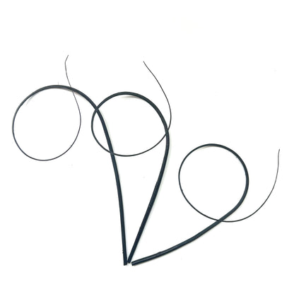 Loop Curved Ostrich Feather Quill