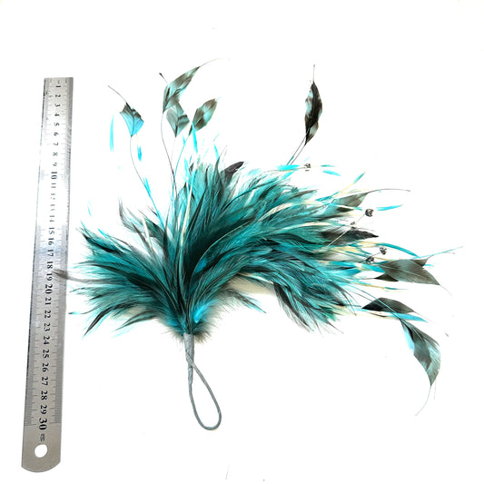 Long Gradient Goose Biot Feather Mount 02