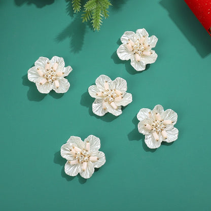 White Acrylic Bead Flower BF13
