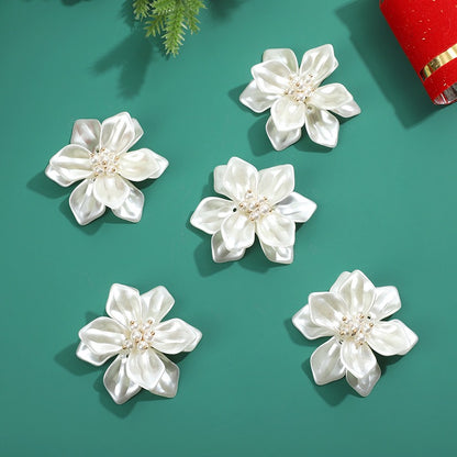 White Acrylic Bead Flower BF13