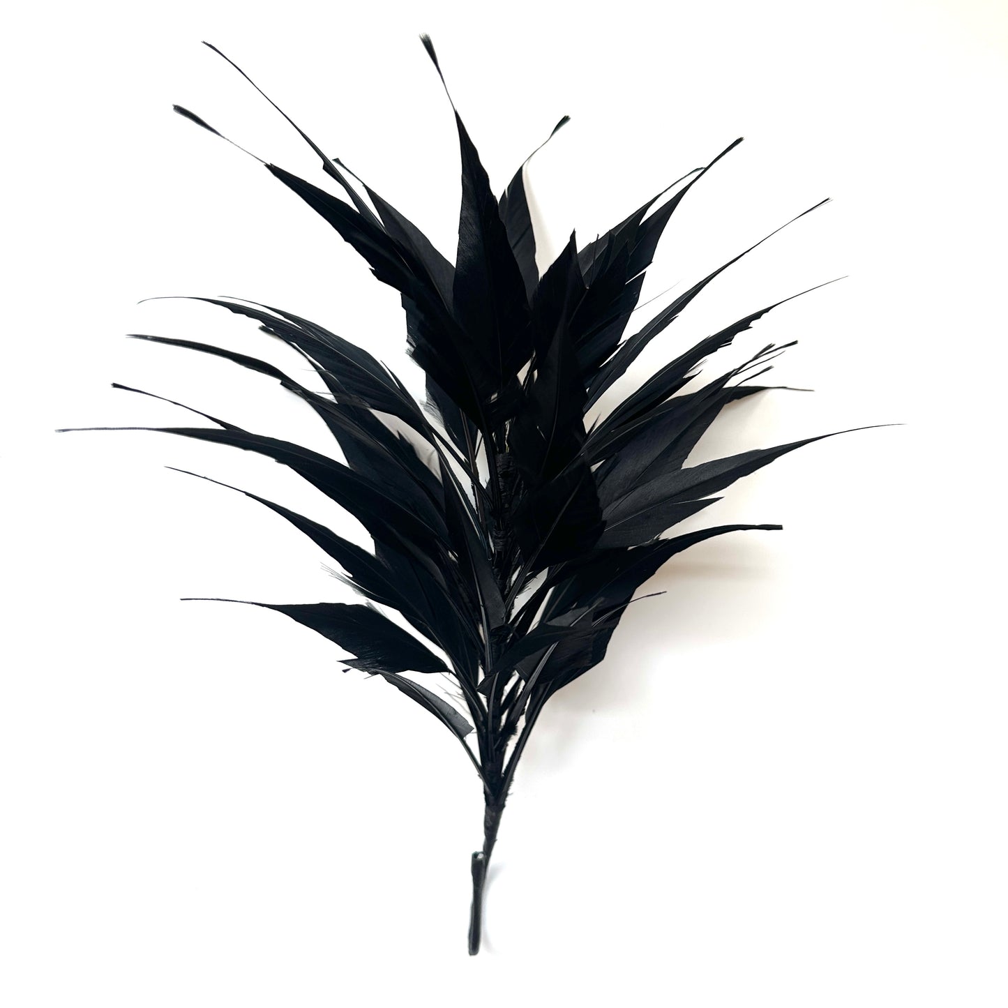 3D Wrapping Spiky Arrow Goose Feather Wired Hat Mount - DS2607