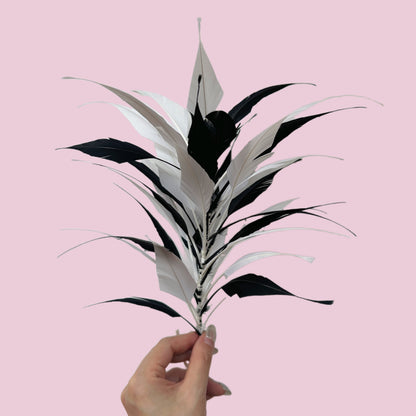 3D Wrapping Spiky Arrow Goose Feather Wired Hat Mount - DS2607