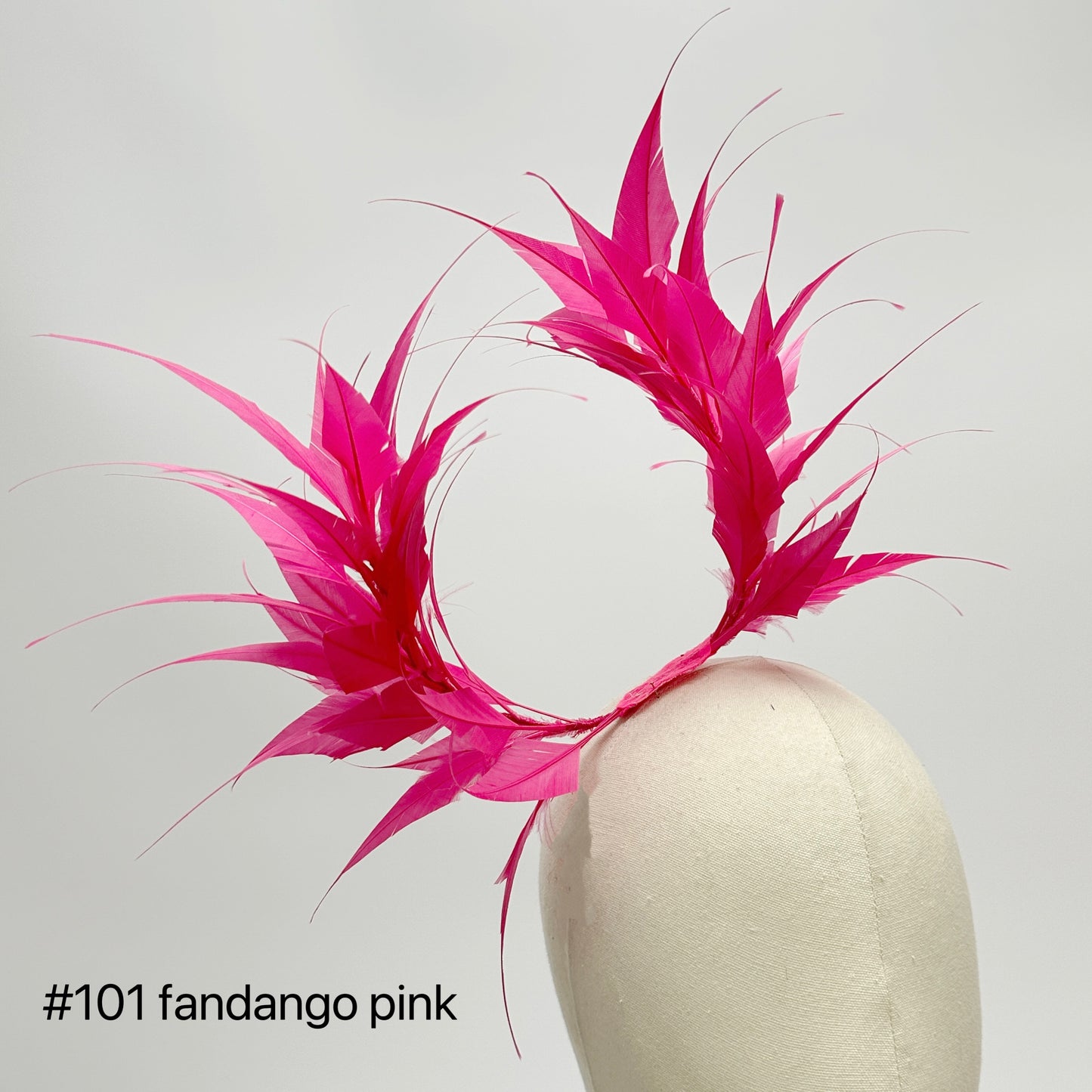 Two sides striped goose feather flower mount with wire accessory