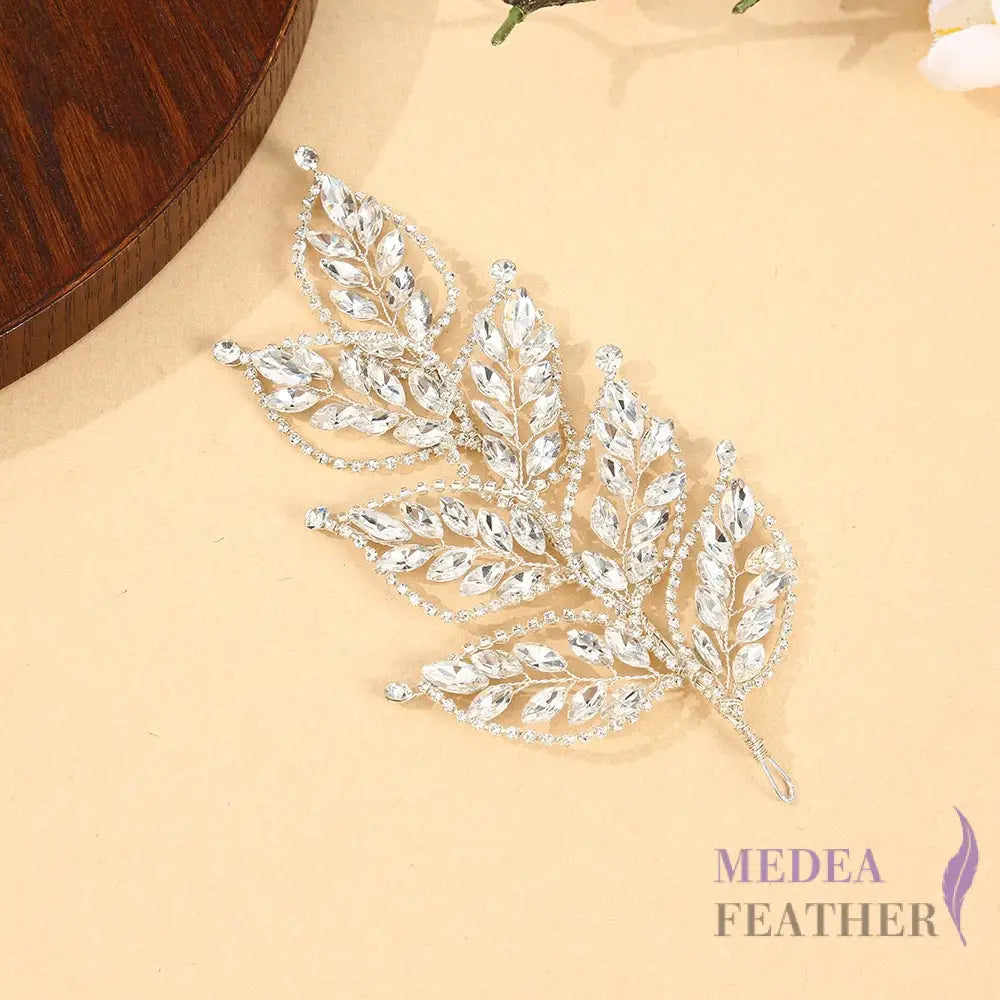 Bead Flower Leaves BF09 White