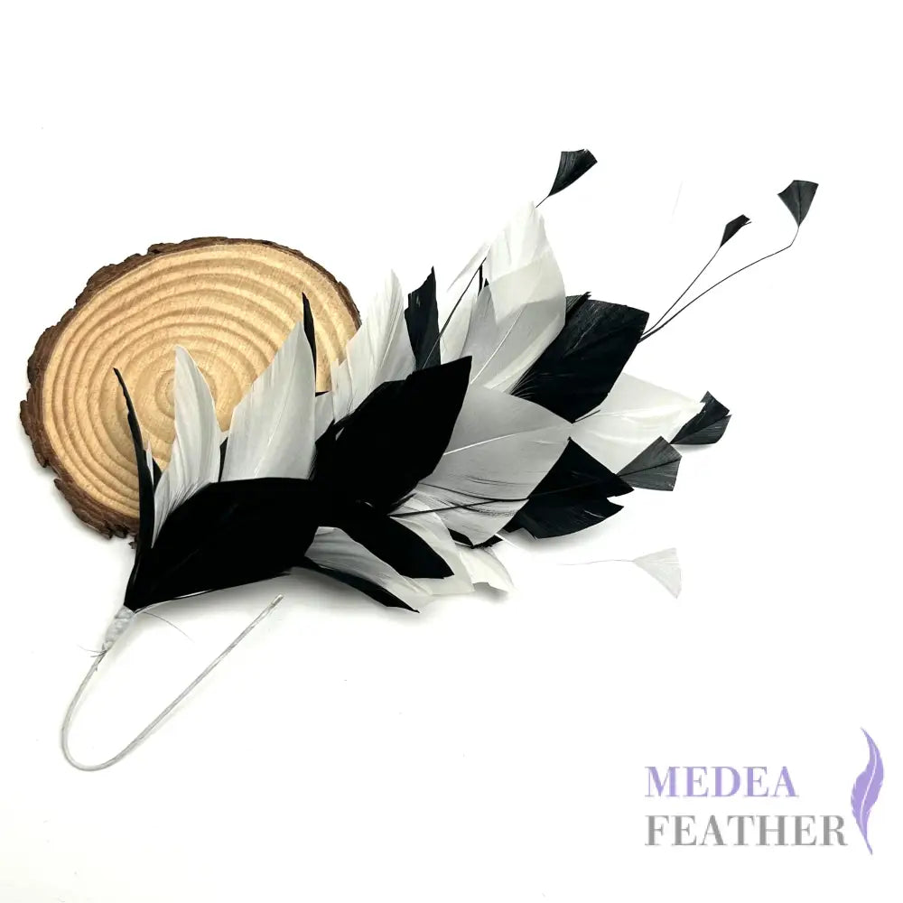 Stripped Diamond Coque & Goose Feather Wired Flower Mount Black and ivory