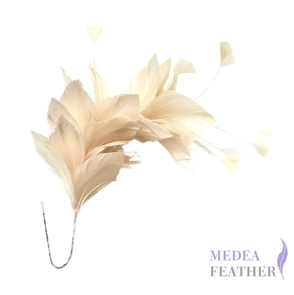 Stripped Diamond Coque & Goose Feather Wired Flower Mount Light Beige