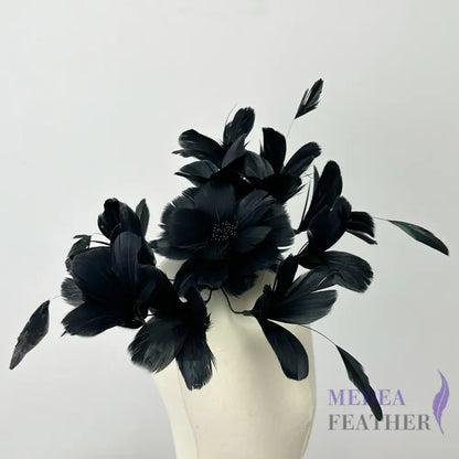 FM046 Surrounded Feather Flowers Set #03 black