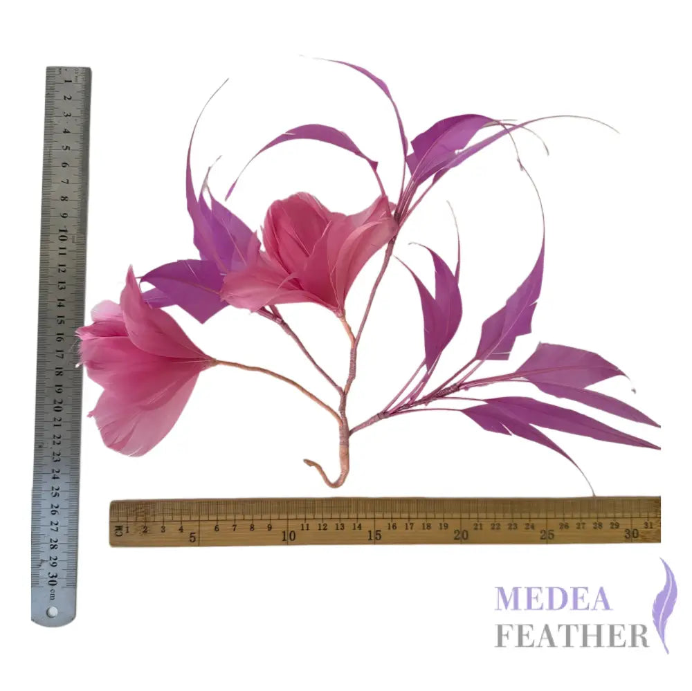 Goose Feather Flower and Arrow-shaped Feather Mount DS26102601