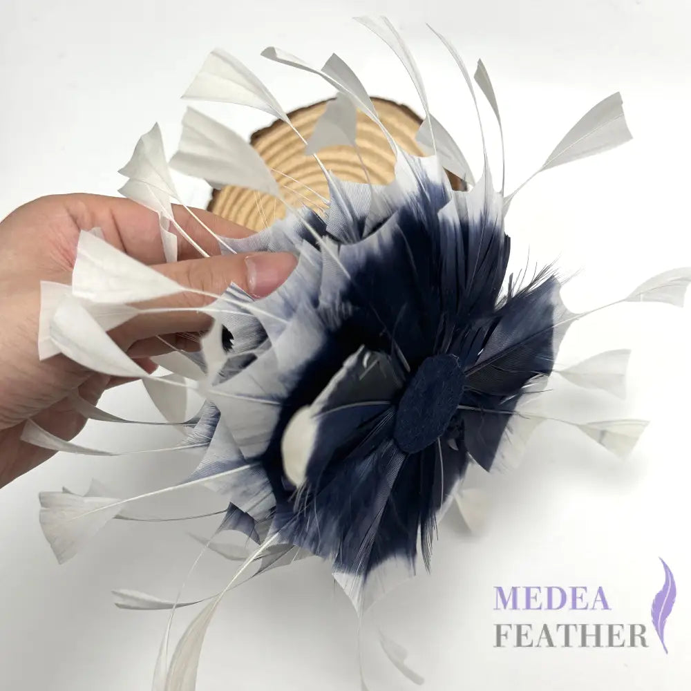 Gradient Art Goose Feather Mount