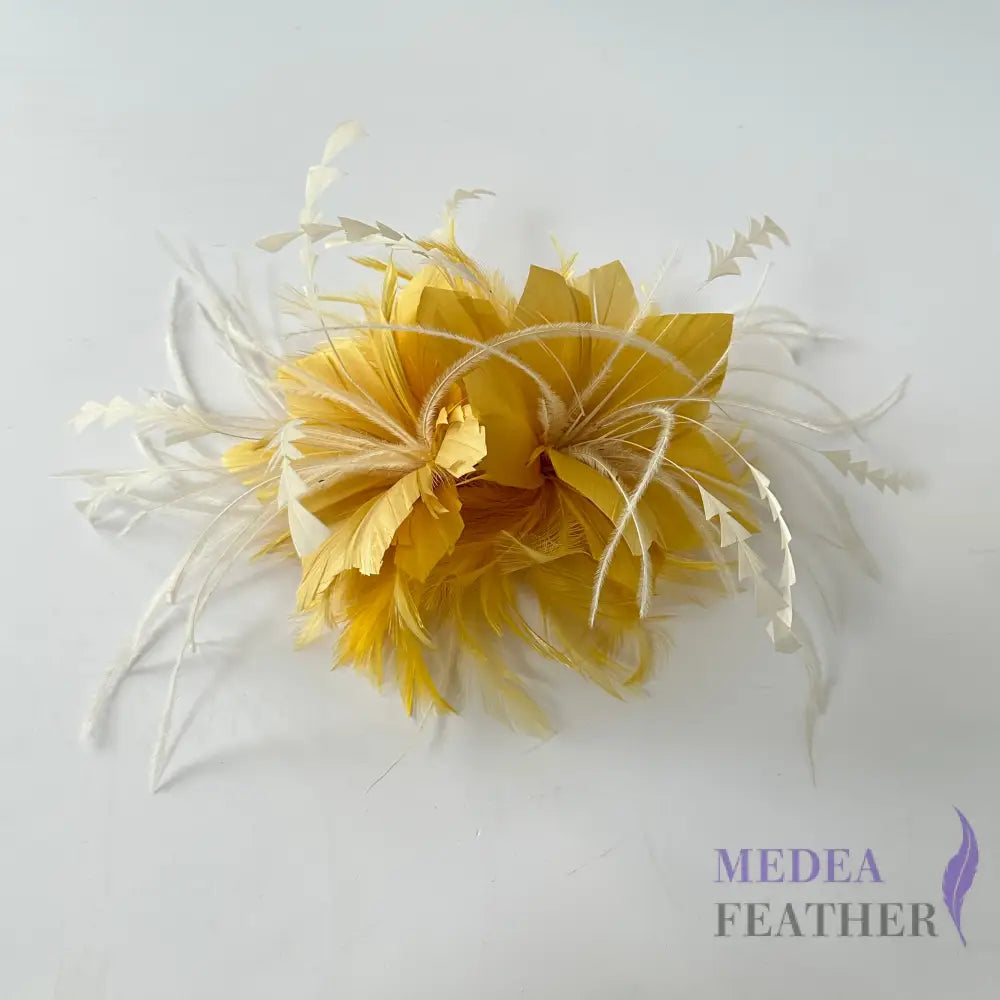Handmade Zig Zag Coque Feather Flower Mount FM073
