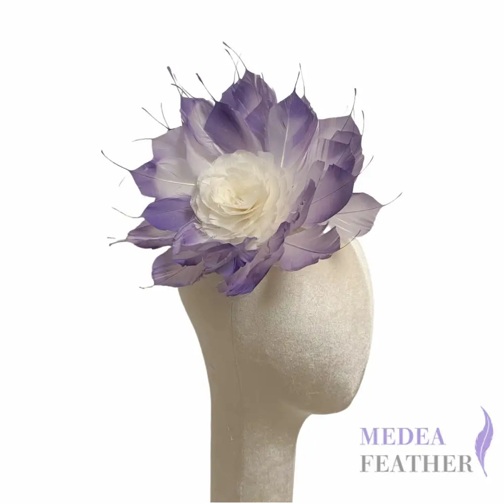 ’Lotus’ Gradient Goose Feather Flower DS260930