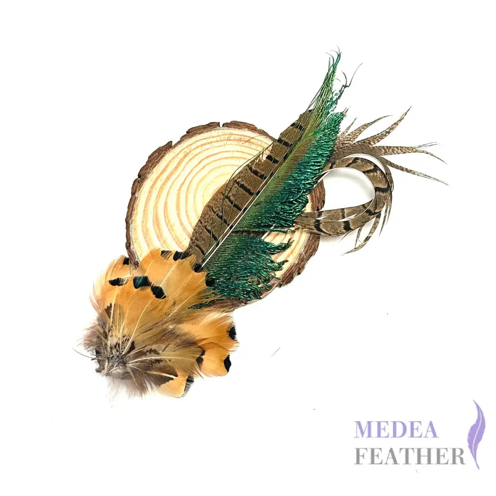Medium Country Feather Mount CFM04