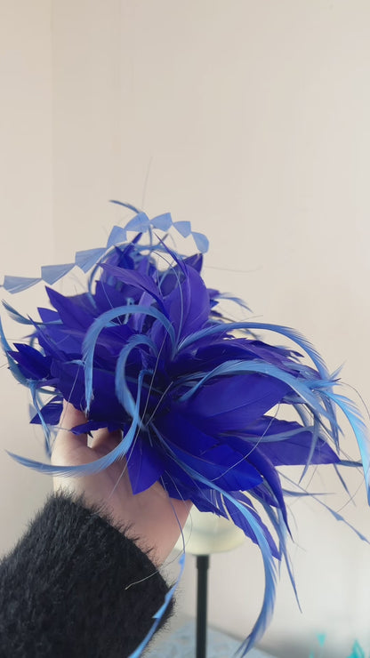 Goose Feather and Triangle Coque Feather Flower Mount