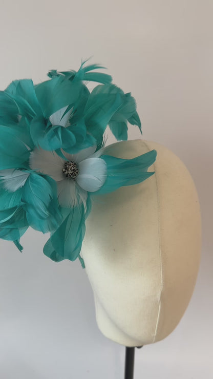 Five Flowers Handmade Double Layer Design Feather Flower Mount DS250605