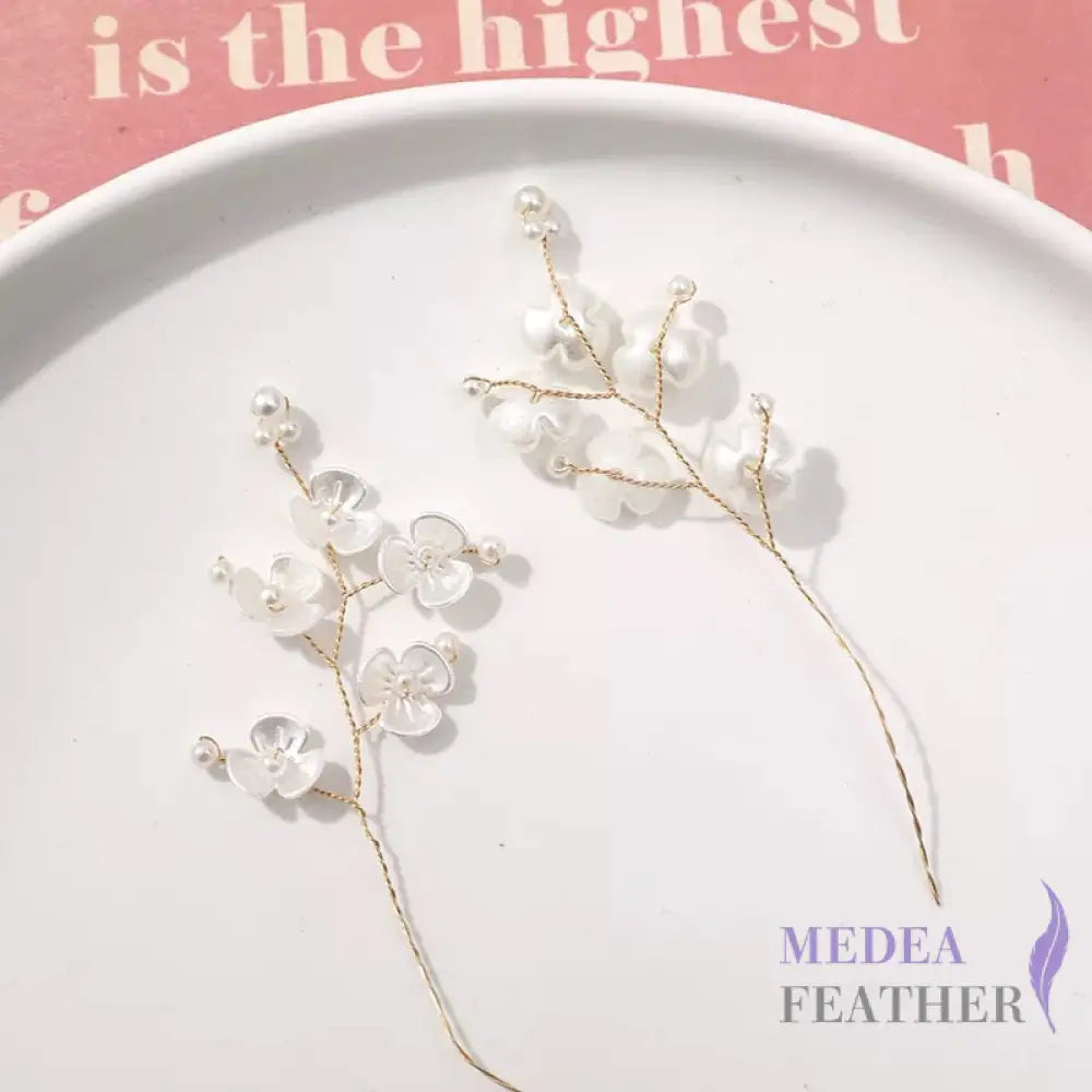 Small Bead Rhinestone Pearl White Shell Flower String-Pack of 5 White