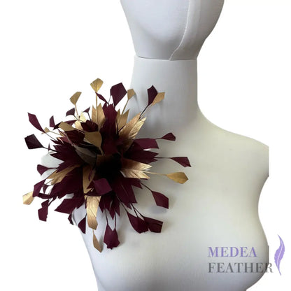 Spiky Centre Goose & Gold Silver Feather Flower DS2506082