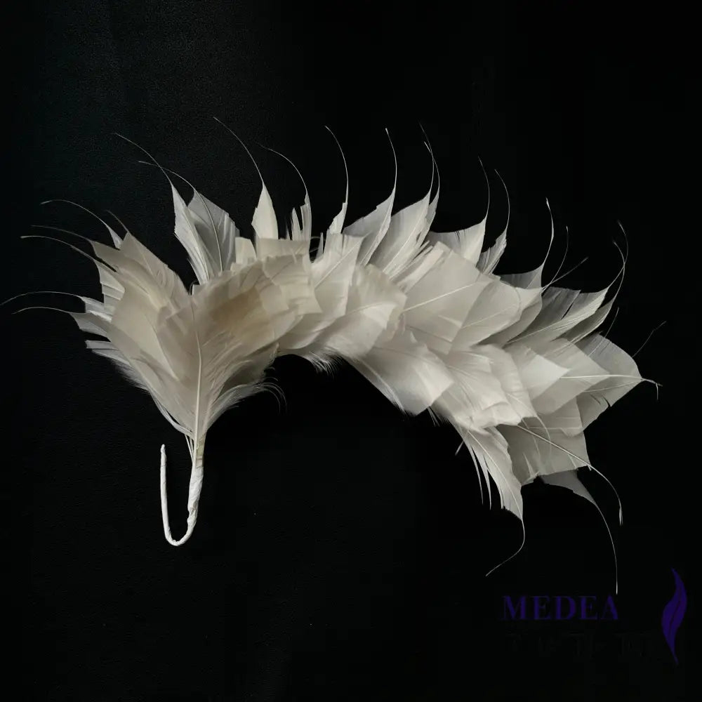 Spiky Goose Feather Wired Hat Mount #01 Ivory