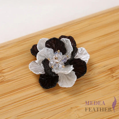 Two-colour Bead Flower BF10 Black + White