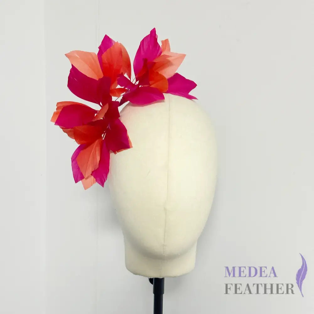 Two-colour Goose Feather Mount