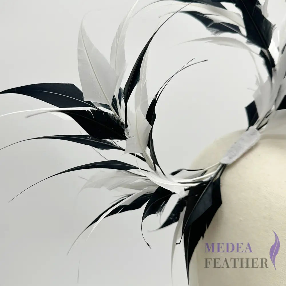 Two sides striped goose feather flower mount with wire accessory