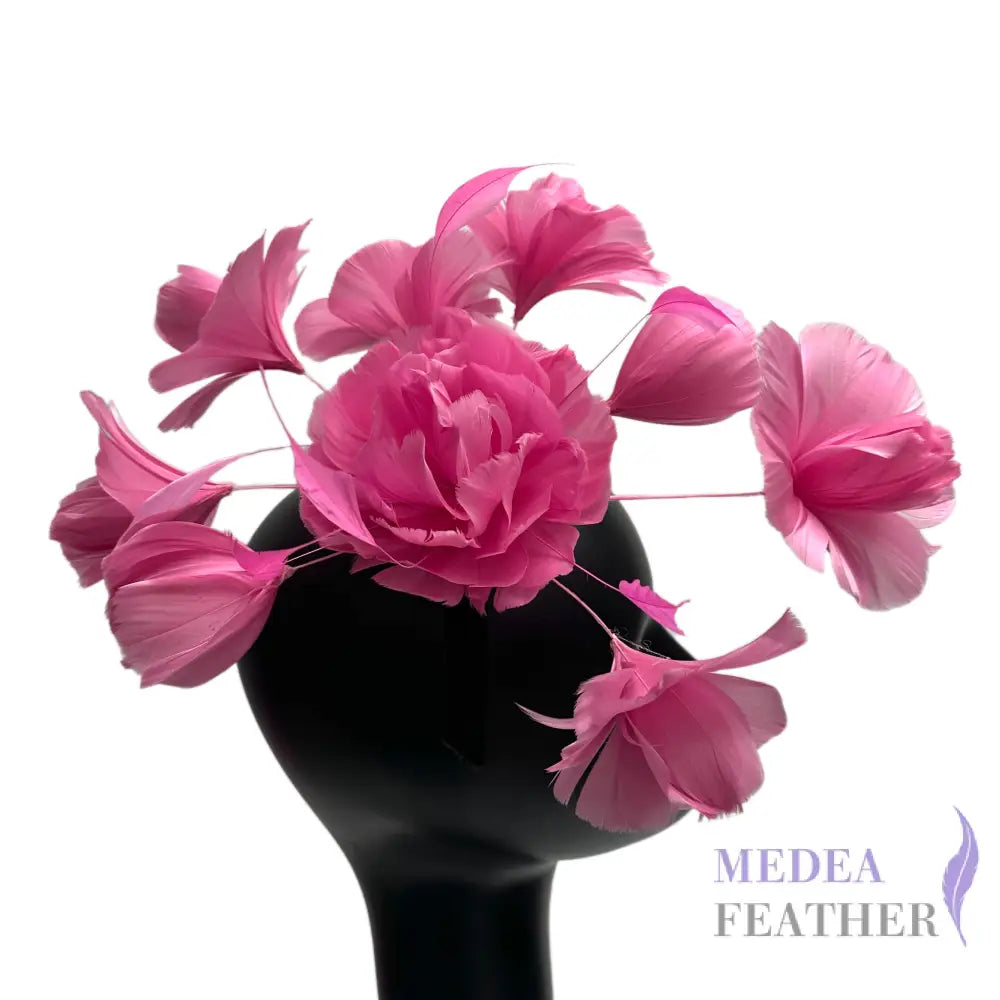 ’Valentines Roses’/ Classic Goose Feather Flower Mount #94 begonia pink